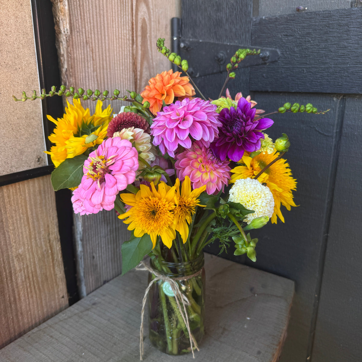 How to Cut and Condition Garden Flowers